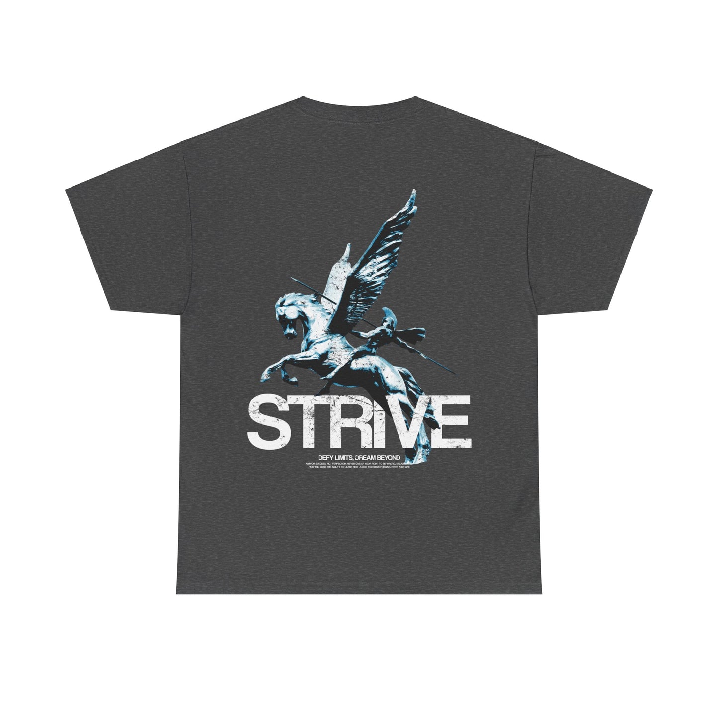 Strive Motivationsshirt – antiker Krieger auf geflügeltem Pferd mit dem Slogan 'Defy Limits, Dream Beyond'. Inspiriert zu Stärke, Durchhaltevermögen und dem Streben nach mehr. Ideal für Streetwear- und Fitnessfans, die ihre Grenzen überschreiten wollen